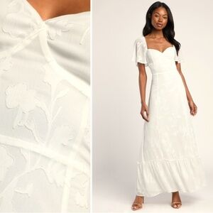 Lulu's White Floral Maxi Dress